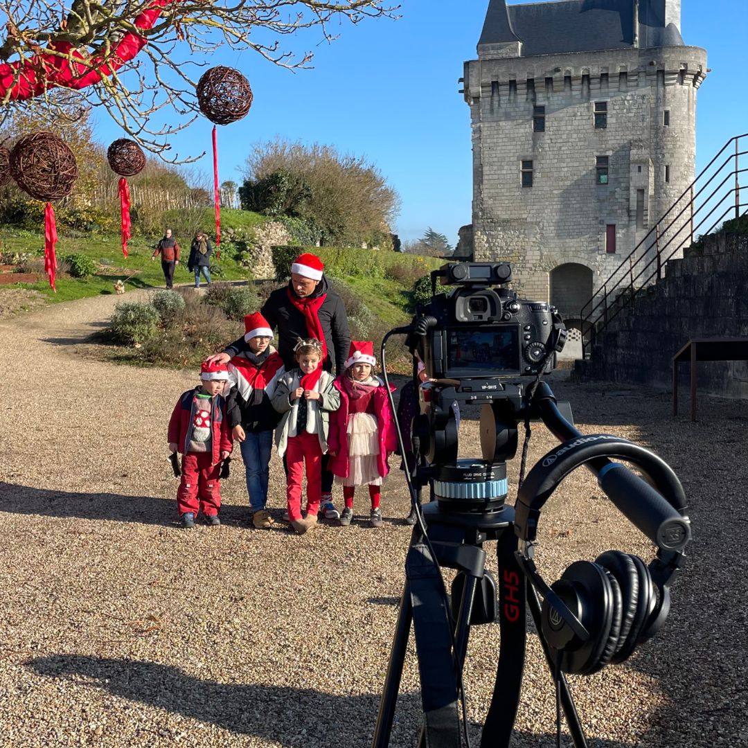 J'ai filmé le tournage de Noel aux pays des châteaux et j'ai monté la vidéo pour un Réel Insta